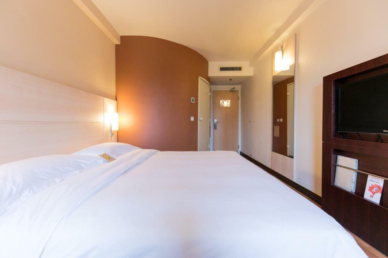 Отель Ibis Anyang Jiefang Ave Экстерьер фото